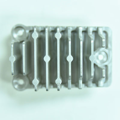 Die Casting Silver Anodizing AL6061 Heatsink Housing